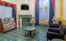 Days Inn & Suites By Wyndham South Gate